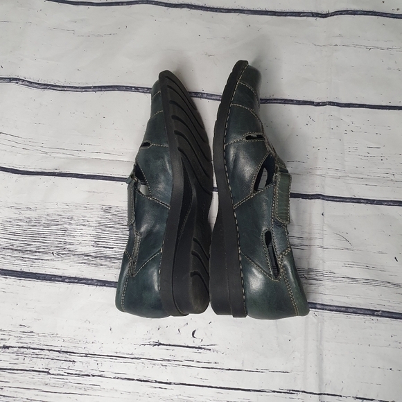 Clarks Bendables Mary Jane Styled Distressed Grey Leather Shoes Size 8 - Picture 3 of 8